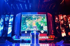 去美国怎么继续打王者荣耀啊？